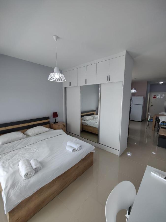 Aurelius Pool Apartments In Caesar Resort & Spa Perivolia tou Trikomou 外观 照片
